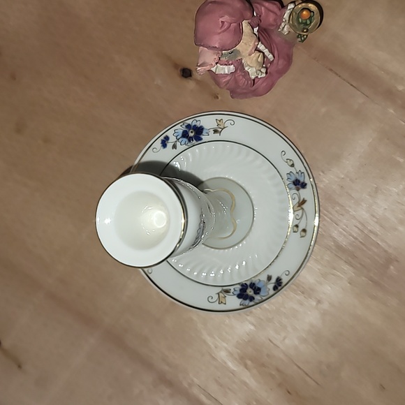 Vintage Hand Painted Zsolnay Hungary  Blue Yellow and Golden Flowers - Picture 3 of 6